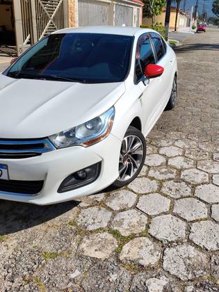 CITROËN C4 LOUNGE 2.0 MPFI TENDANCE 16V FLEX 4P AUTOMÁTICO CITROËN C4 LOUNGE 2.0 MPFI TENDANCE 16V FLEX 4P AUTOMÁTICO